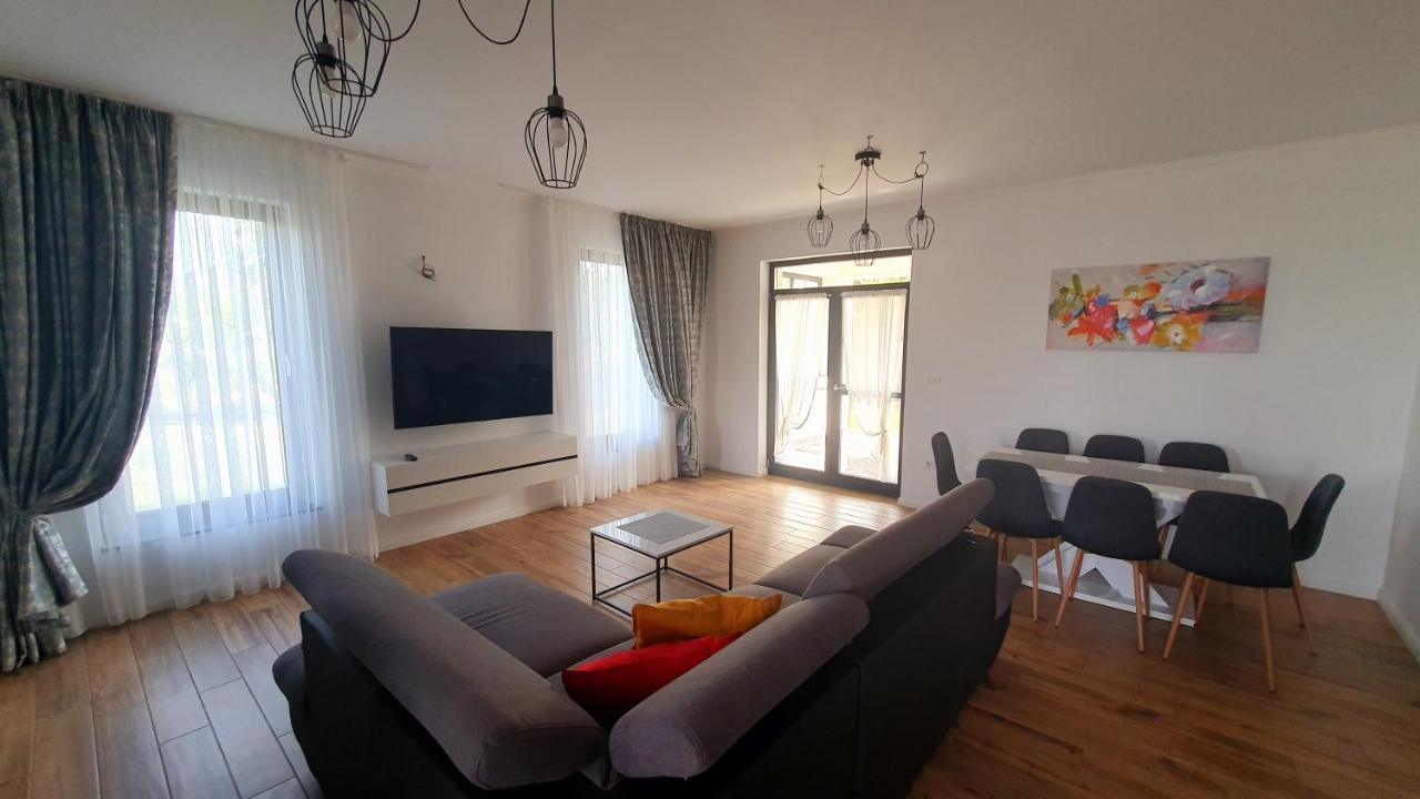 Casanova Villa Sînmartin Buitenkant foto